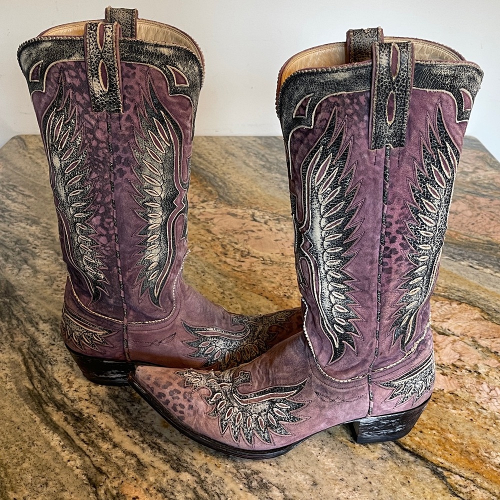 Old Gringo Eagle Elvis Leopardito Boots
13” Pointed Toes Size 9 - Picture 3 of 8